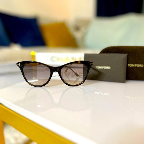 Tom ford sunglasses - Picture 1 of 6